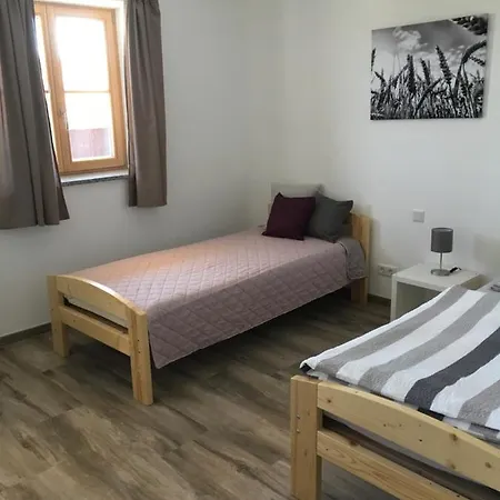 Schmid - Zimmer Auf Zeit *