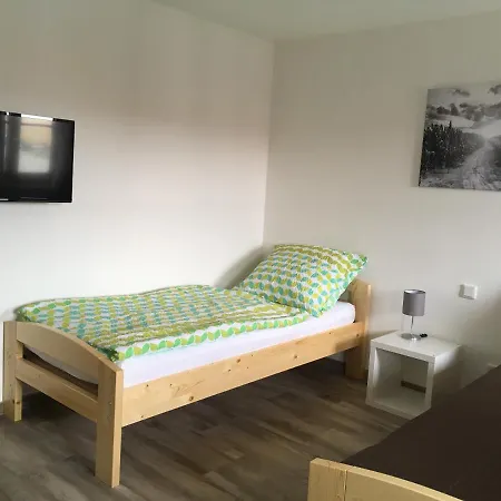 Schmid - Zimmer auf Zeit *