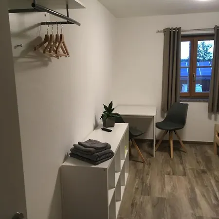 Schmid - Zimmer auf Zeit Aparthotel *